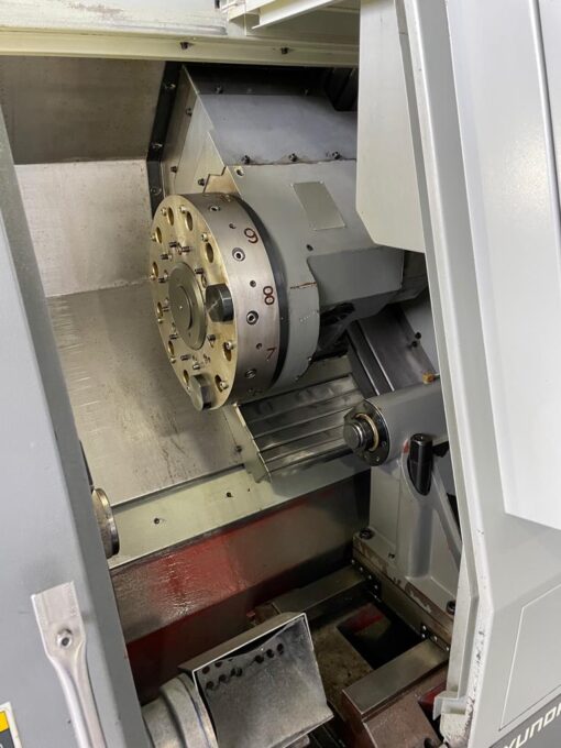 XX-VERKOCHT-XX HYUNDAI-KIA SKT-100M CNC DRAAIBANK MET AANGEDREVEN GEREEDSCHAP EN C-AS - Afbeelding 13