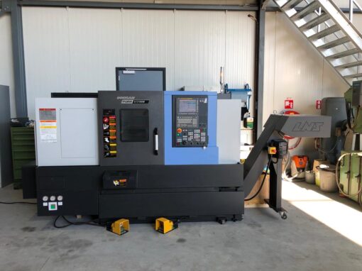 DOOSAN PUMA GT2100M CNC-DRAAIBANK MET AANGEDREVEN GEREEDSCHAP EN C-AS