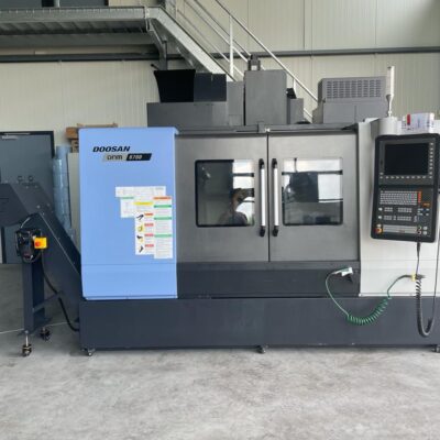 DOOSAN DNM6700 VERTIKAAL BEWERKINGSCENTRUM