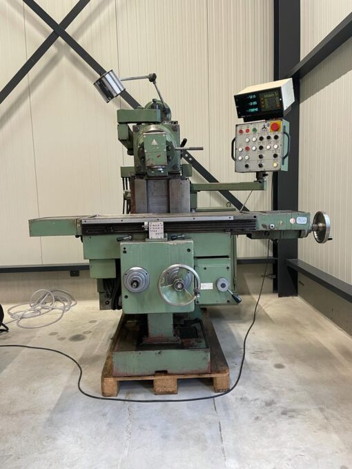 TOS OLOMOUC FGS 25/32 KNIETYPE CONVENTIONELE FREESBANK