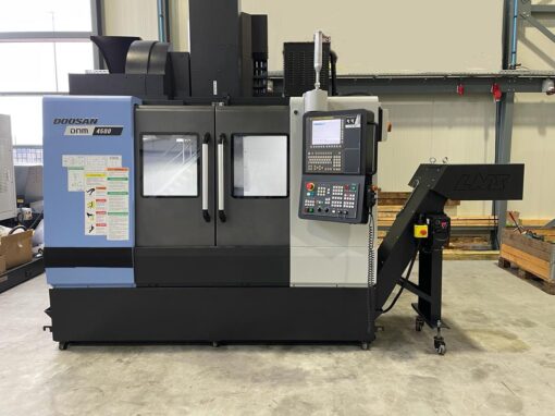 DOOSAN DNM 4500 VERTIKAAL BEWERKINGSCENTRUM
