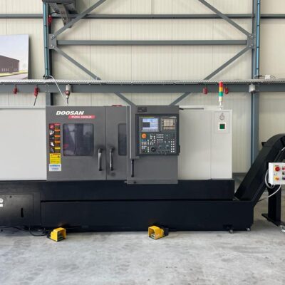 DOOSAN PUMA 2600LM CNC-DRAAIBANK MET AANGEDREVEN GEREEDSCHAP EN C-AS