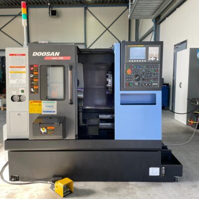 DOOSAN LYNX 220B CNC-DRAAIBANK CNC DRAAIBANK