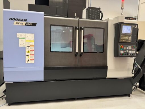 Doosan DNM 5700 VERTIKAAL BEWERKINGSCENTRUM