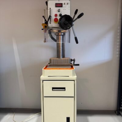 ERLO KOLOMBOOR / TAPMACHINE
