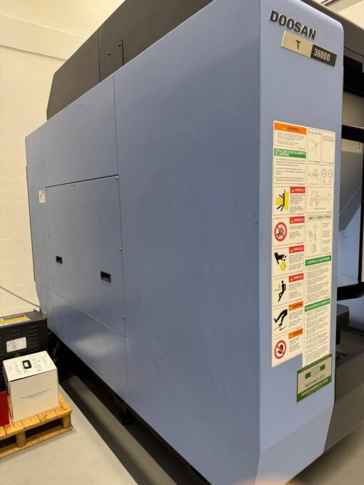 Doosan T3600D vertikaal boor-tapcentrum met palletwisselaar (2019/06) - Afbeelding 8