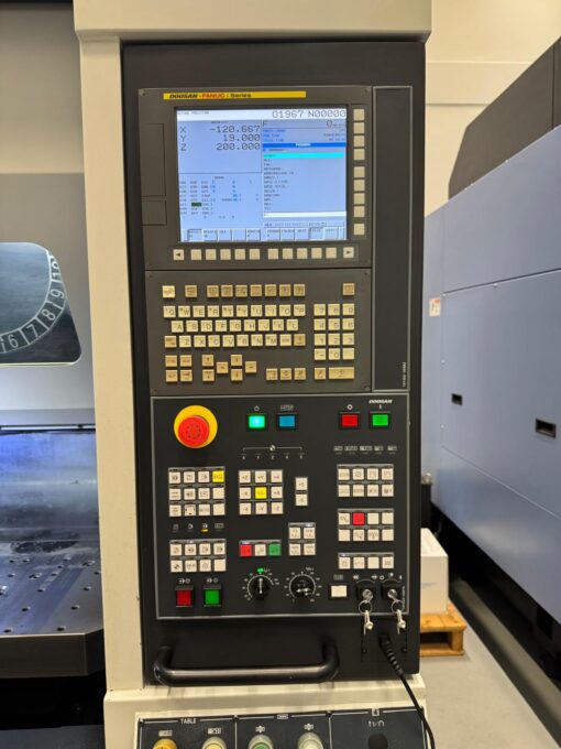 Doosan T3600D vertikaal boor-tapcentrum met palletwisselaar (2020/03) - Afbeelding 6